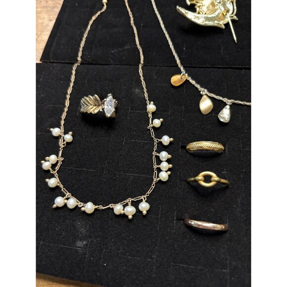 Vintage Jewelry Lot With Necklaces (Monet) Bracelets Earrings & Brooches Mixed M - Picture 5 of 16